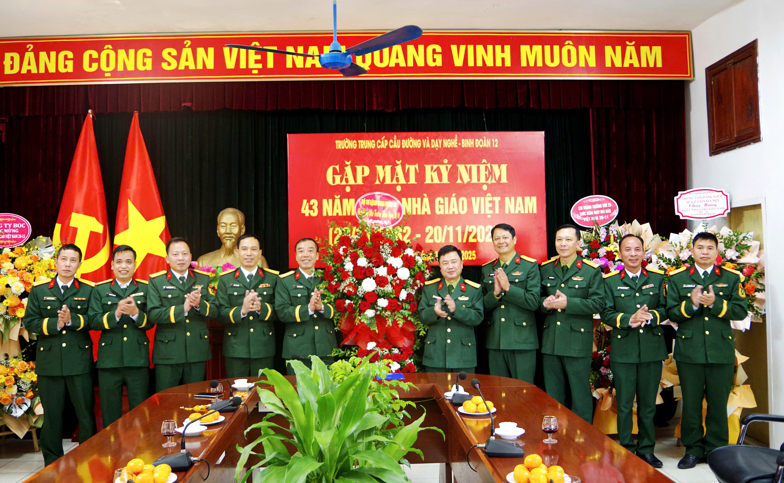 Tin chào mừng kỷ niệm 43 năm Ngày Nhà giáo Việt Nam 20/11/2025